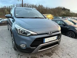 Bleu Utilisé 2017 Hyundai i20 Active Berline | 8 990 € (Prix juste)