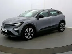 Gris Utilisé 2023 Renault Mégane Evolution Berline | 25 990 € (Prix juste)