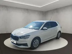 Blanc Utilisé 2022 Skoda Fabia Ambition Berline | 16 000 € (Prix assez cher)