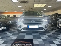 Gris Utilisé 2019 Ford Kuga Titanium SUV | 14 990 € (Prix juste)