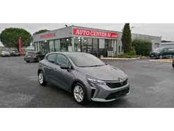 Gris Nouvelle 2024 Renault Clio V Evolution Citadine | 20 990 € (Prix cher)