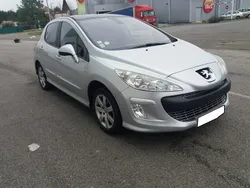 Utilisé 2009 Peugeot 308 Premium Berline | 4 500 € (Prix juste)