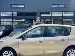 Utilisé 2016 Renault Scénic III Zen Monospace | 7 990 € (Bon prix)