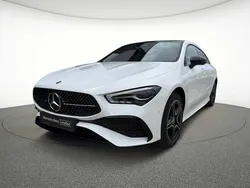 Blanc Utilisé 2024 Mercedes CLA250 Shooting Brake AMG line Break | 40 890 €