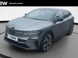 Gris Utilisé 2022 Renault Mégane Iconic Berline | 21 990 € (Prix juste)