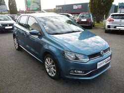 Bleu Utilisé 2015 VW Polo LOUNGE Berline | 11 490 € (Prix assez cher)