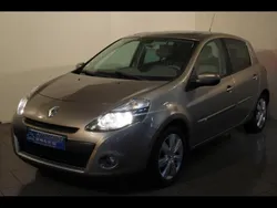 Beige Utilisé 2009 Renault Clio II Exception Citadine | 8 490 €