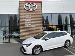 Blanc Utilisé 2022 Toyota Corolla Business Edition | 24 480 € (Prix juste)