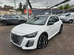 Blanc Nouvelle 2025 Peugeot 208 GT Citadine | 24 890 € (Prix assez cher)