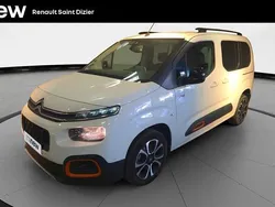 Blanc Utilisé 2022 Citroën Berlingo Feel Monospace | 22 633 € (Prix assez cher)