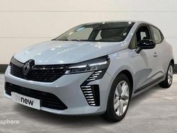 Gris Utilisé 2024 Renault Clio V Evolution Berline | 15 799 € (Prix juste)