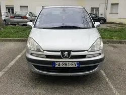 Peugeot 807