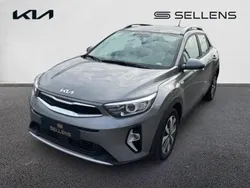 Blanc Utilisé 2024 Kia Stonic Active SUV | 17 880 € (Prix juste)