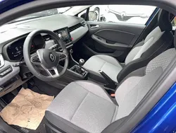Bleu Utilisé 2023 Renault Clio V Evolution | 16 990 € (Prix juste)