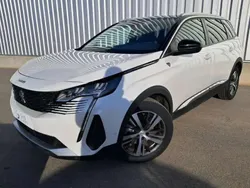 Blanc Utilisé 2022 Peugeot 5008 Monospace | 27 798 € (Prix assez cher)