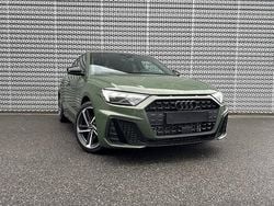 Vert district métallisé Utilisé 2024 Audi A1 Sportback Black Edition Citadine | 34 890 € (Prix cher)