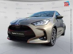 Utilisé 2023 Toyota Yaris Hybrid Design Berline | 18 999 € (Prix juste)