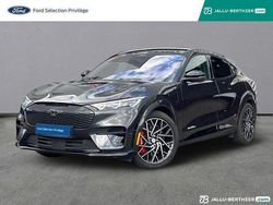 Noir Utilisé 2022 Ford Mustang Mach-E GT Extended Range SUV | 45 990 € (Prix juste)