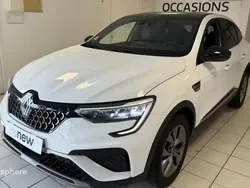 Blanc Utilisé 2024 Renault Arkana Techno SUV | 27 499 € (Prix juste)
