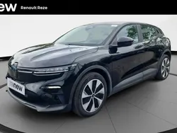 Noir Utilisé 2022 Renault Mégane Evolution Berline | 23 990 € (Prix juste)