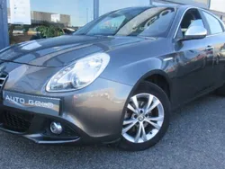 Utilisé 2014 Alfa Romeo Giulietta Distinctive Citadine | 7 990 € (Prix juste)