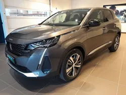 Gris Utilisé 2021 Peugeot 3008 Allure | 22 880 € (Prix assez cher)