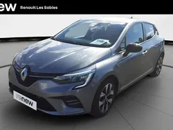 Gris Utilisé 2023 Renault Clio V Evolution Citadine | 14 900 €