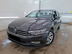 Gris Utilisé 2022 VW Passat Business Break | 17 990 € (Bon prix)