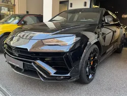 Noir Utilisé 2023 Lamborghini Urus SUV | 374 900 €