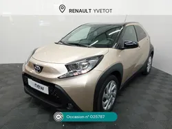 Beige Utilisé 2023 Toyota Aygo Active Citadine | 15 990 € (Prix assez cher)