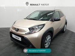 Beige Utilisé 2023 Toyota Aygo X Active SUV | 15 990 €