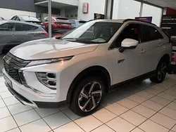 Blanc Nouvelle 2024 Mitsubishi Eclipse Cross SUV | 36 990 € (Prix assez cher)