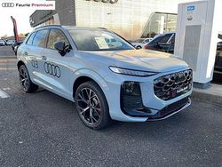 Gris flèche nacré Utilisé 2026 Audi Q3 Design SUV | 71 990 €