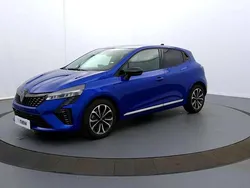 Bleu Nouvelle 2025 Renault Clio Techno SUV | 21 663 €