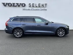 Bleu Utilisé 2021 Volvo V60 Business Edition Break | 32 990 € (Prix assez cher)