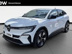 Blanc Utilisé 2022 Renault Mégane Equilibre Berline | 24 990 € (Prix juste)