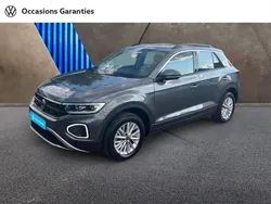 Gris Utilisé 2024 VW T-Roc Life SUV | 32 990 € (Prix cher)