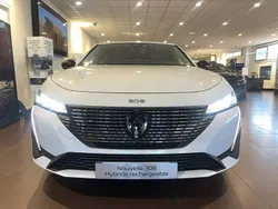 Blanc Utilisé 2024 Peugeot 308 Berline | 32 320 € (Prix assez cher)