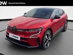 Rouge Utilisé 2023 Renault Mégane Techno Berline | 27 490 € (Prix juste)