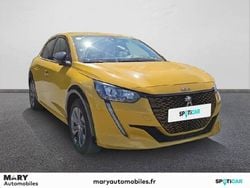 Jaune Utilisé 2023 Peugeot e-208 Allure Citadine | 18 990 € (Prix juste)
