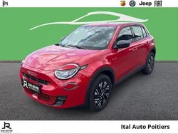 Rouge Utilisé 2024 Fiat 600 | 23 490 € (Prix juste)