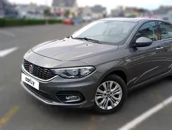 Gris Utilisé 2016 Fiat Tipo Easy Berline | 9 790 € (Prix juste)