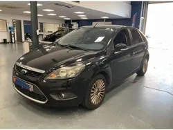 Noir Utilisé 2009 Ford Focus Titanium Berline | 3 490 € (Prix assez cher)