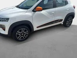 Blanc Utilisé 2022 Dacia Spring Comfort Plus Citadine | 9 290 €