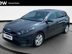 Gris Utilisé 2022 Kia Ceed Active Berline | 16 490 € (Prix juste)