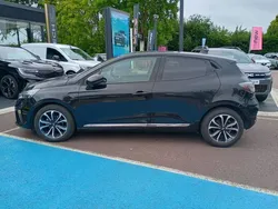 Noir Utilisé 2024 Renault Clio V Techno Citadine | 17 590 € (Prix juste)