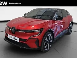 Rouge Utilisé 2022 Renault Mégane Techno Berline | 24 990 € (Prix assez cher)
