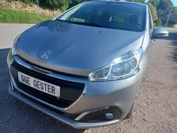 Gris Utilisé 2020 Peugeot 208 Premium Citadine | 8 990 €