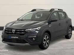 Gris Utilisé 2022 Dacia Sandero Expression Citadine | 14 799 € (Prix juste)