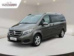 Gris Utilisé 2015 Mercedes V250 Monospace | 46 990 €